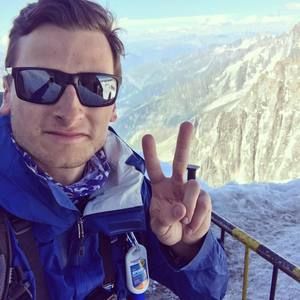 Meet your Posher, Zach